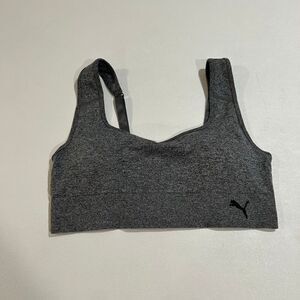 PUMA Gray Seamless Sports Bra Women’s Large Stretchy Comfort Fit